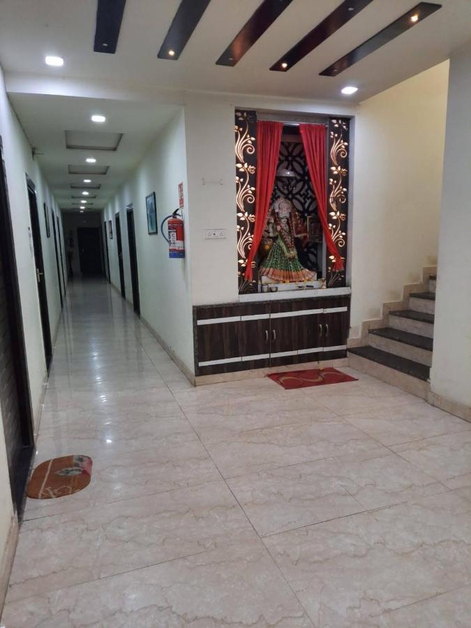 Hotel P.S. Villa Агра Екстериор снимка